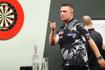 Dobey met zege op wereldkampioen Smith naar eerste major-finale