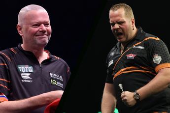 Raymond van Barneveld en Dirk van Duijvenbode in halve eindstrijd van Players Championship 11