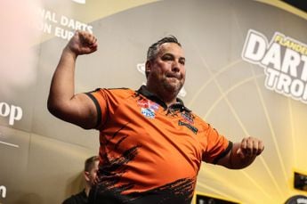 Niels Zonneveld en Jermaine Wattimena zorgen meteen voor Nederlands succes op Czech Darts Open