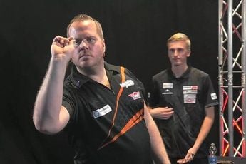 Dirk van Duijvenbode overtuigend langs Wessel Nijman; Wesley Plaisier ook naar de kwartfinales in Wigan