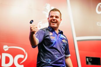 Niels Zonneveld en Kim Huybrechts halen halve finale op Czech Darts Open en houden kans op deelname aan EK levend