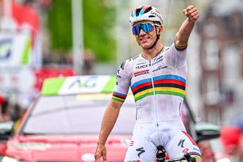 Remco Evenepoel soleert naar zege in Luik-Bastenaken-Luik