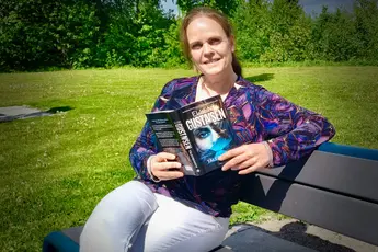Ellen Gustavsen tilbake med ny krim: "Konfliktene i bygda kan være like spennende som mordgåten"