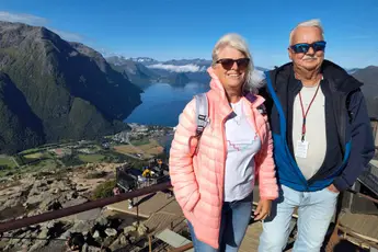 Olsen på tur med MS Trollfjord: Fra fjord til fjelltopp – en uforglemmelig dag i Åndalsnes
