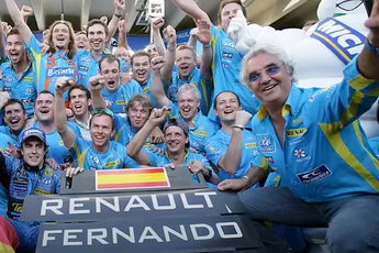 VIDEO: Flavio Briatore centraal in portret van man die 'levenslang uit F1 werd verbannen'