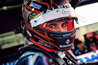Esteban Ocon zegt 'nog altijd onder contract te staan' bij Mercedes