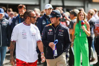 Peter Windsor lacht zich een bult om 'belachelijkste suggestie ooit' van Lewis Hamilton