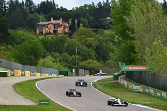 Samenvatting F1 VT1 GP Emilia-Romagna 2024: Ferrari en Mercedez zetten solide stap