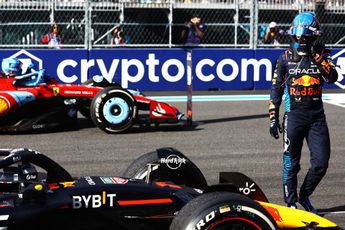 Verstappen kreeg autoschade door Perez in Miami: 'Kras op mijn diffuser door hem'