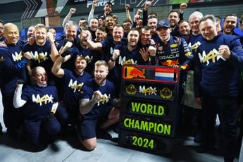 De boordradio van Verstappen na binnenhalen kampioenschap