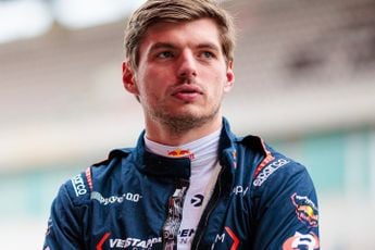 Secret Santa bij de Formule 1, Max Verstappen test GT3 op Portimão