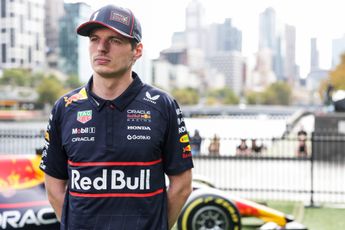 Max Verstappen wordt tijdens trainingen geconfronteerd met zijn eigen lied