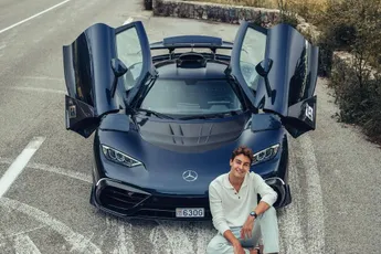 Zien: George Russell voegt droomauto van $ 2,5 miljoen aan zijn autocollectie toe