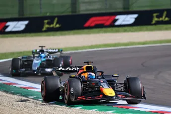 Piastri pakt poleposition in Imola, Verstappen tweede