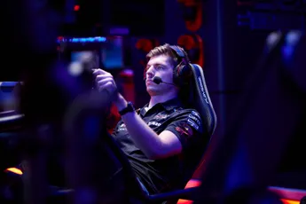 Verstappen als rolmodel in simracing: "Als hij zich ergens op focust, is hij gewoon de snelste"