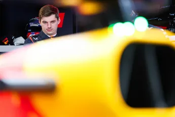 Hill voorspelt toekomst van Max Verstappen: "Red Bull staat onder druk"