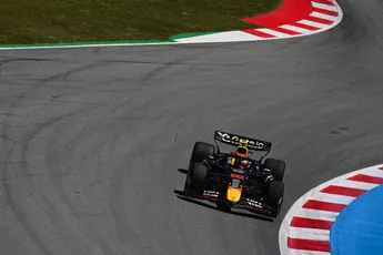 Gaat Verstappen weer ouderwets domineren of blijft McLaren winnen?