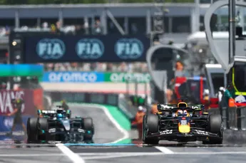 Nico Rosberg pleit voor diskwalificatie van Verstappen: "Dat is absoluut onacceptabel"