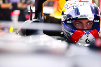 Verstappen wijst naar laatste plaats van Tsunoda: "Misschien is dat ook wel een teken"