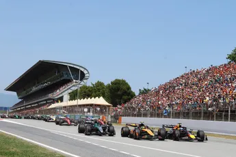 Jolyon Palmer is vernietigend naar Verstappen: "Het is niet goed te praten"
