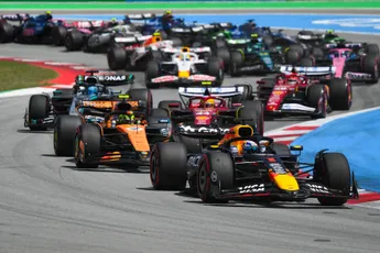 WK-stand na Grand Prix van Spanje: Verstappen verliest zicht op leiders