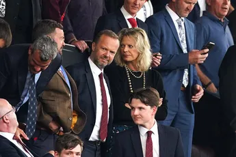 L’idée discutable, Textor recrute à Manchester United