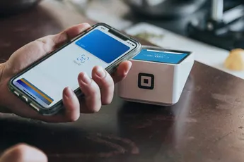 Apple Developed Contactless Payment Tech That Allows iPhone To Receive Payments