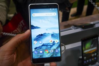 Nokia 6 2018 Hands-On from MWC 2018