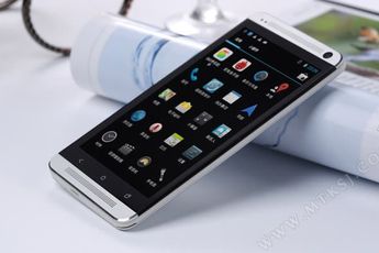 Real photos of the octacore GooPhone M8, HTC M8 clone