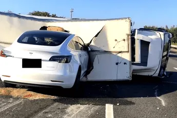 Tesla Autopilot allegedly hits a person to death, driver charged for homicide