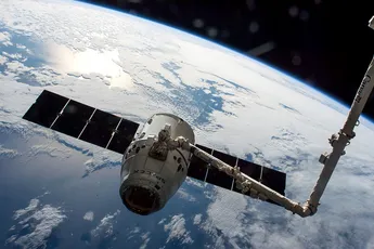 SpaceX launches Dragon spacecraft to send suppliers to ISS