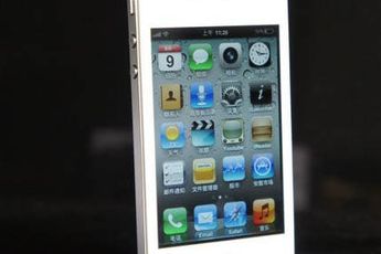 White iPhone 4S Knock-off with 3G go on sale