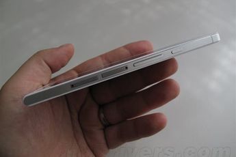 Leaked: Huawei Ascend P6 first hands on photos!