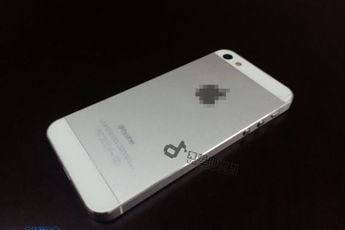 Watch the real iPhone 5 boot up with iOS 6 in this leaked Foxconn Video!