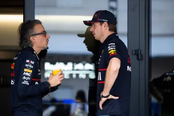 Rol van teambaas Max Verstappen bij heropleving Red Bull zwaar overdreven: 'Zo goed is hij niet'