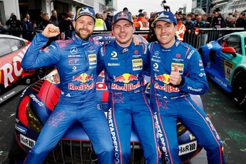 Mercedes-coureur lovend over Max Verstappen: 'Er zijn geen woorden om hem te beschrijven'