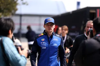 Max Verstappen in een spagaat: wel of niet vertrekken uit de F1?