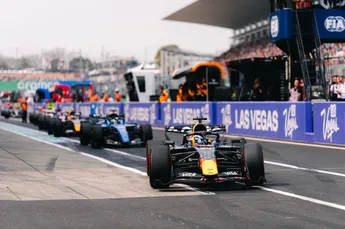 Sergio Pérez kiest kant van Max Verstappen in meningsverschil met George Russell