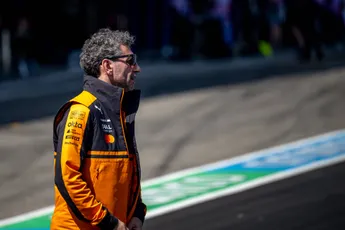Andrea Stella spreekt Lewis Hamilton fel tegen na bewering over McLaren-upgrades