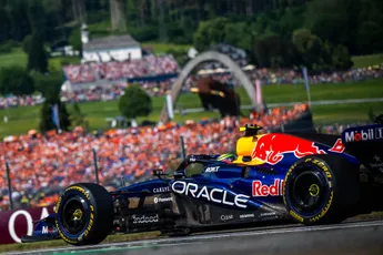 Niet-uitgezonden boordradio toont enorme woede van Red Bull-coureur in Oostenrijk