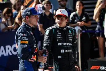 Kimi Antonelli zet Max Verstappen in het zonnetje: 'Hij is een geweldig mens'