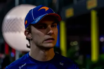 Oscar Piastri trekt bizarre conclusie over de auto van Max Verstappen