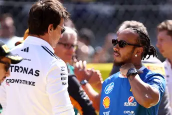 Toto Wolff geeft fout rondom soap Lewis Hamilton toe: 'Dat was mijn schuld'