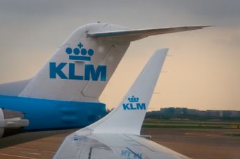 Twee personen gearresteerd wegens vechtpartij om weigering mondkapje op KLM-vlucht