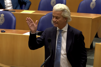 VIDEO: Flinke clash tussen Wilders en Kaag: 'Wat staat u daar nou arrogant?!'