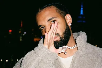 /opmerkelijk/drake-verliest-monsterbedrag-na-wk-finale