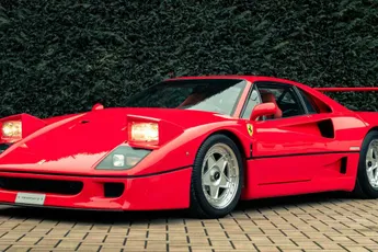 /hebben/toto-wolf-gooit-ferrari-f40-in-de-verkoop