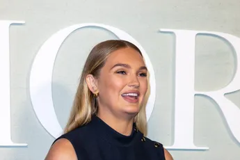 /show-tel/topmodel-romee-strijd-is-ziek-en-ten-einde-raad