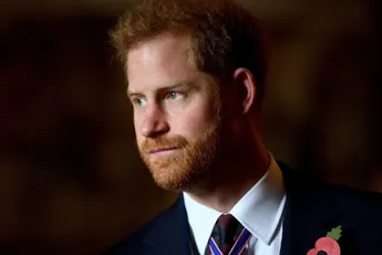 Man met camera probeert Prins Harry de dood in te jagen
