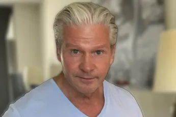 Dries Roelvink heeft een héle rare gewoonte